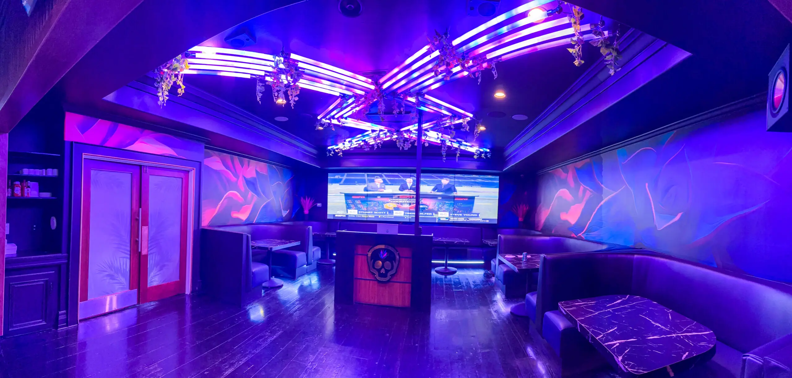 VIP Lounge at TKLA
